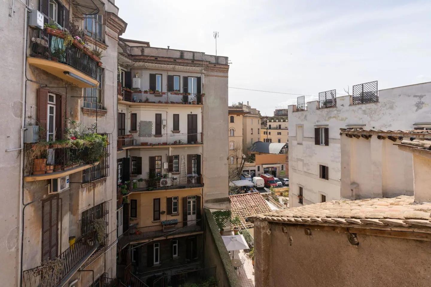 15 Min From Piazza Venezia Skyline Sanctuary In Trastevere Екстериор снимка